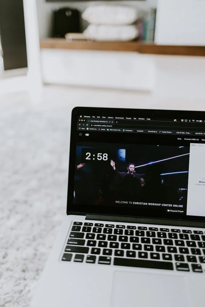 Po aktivizon cilësimet e modalitetit të errët të Chrome