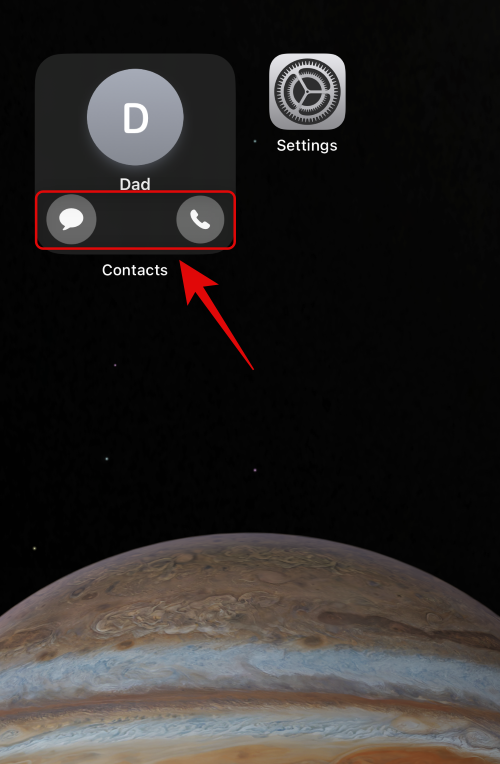 Slik aktiverer og bruker du ringe- og meldingsknappen for en kontaktwidget på iOS 17