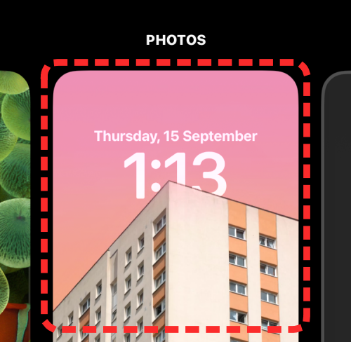 Jak dát čas za tapetu v iOS 16