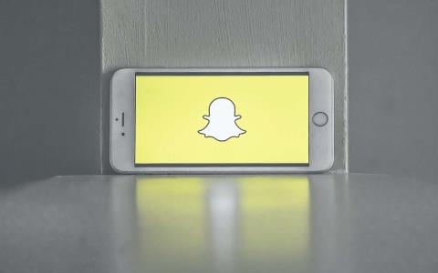 Hogyan küldjünk GIF-eket a Snapchaten