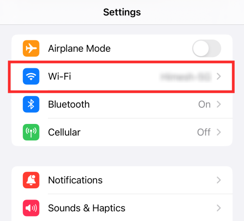 Jak zobrazit a sdílet heslo WiFi na iPhone na iOS 16