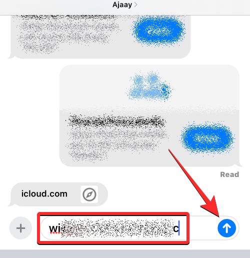 Névjegyek és jelszavak beszúrása közvetlenül az üzenetekbe az iPhone készüléken iOS 17 rendszeren