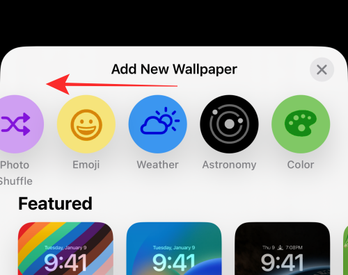 Egyszínű zárolási képernyő létrehozása iPhone-on iOS 16 rendszeren