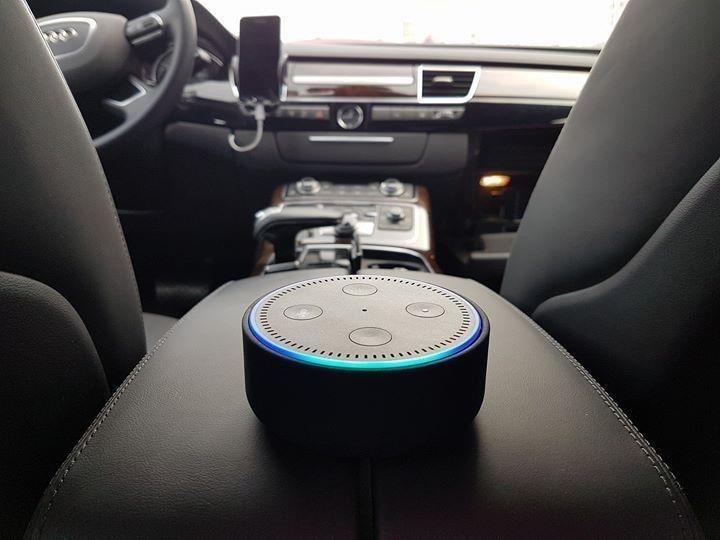 Kako postaviti Echo Dot u automobilu kako biste olakšali svoje iskustvo vožnje