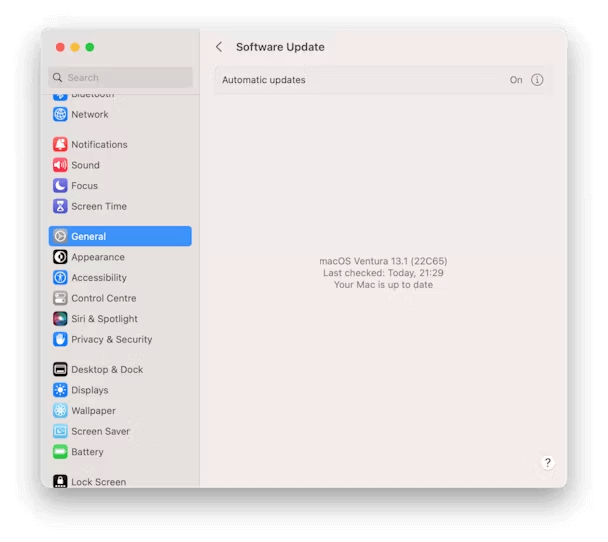 Hvordan fikser jeg problemet med rosa skjerm på MacBook?