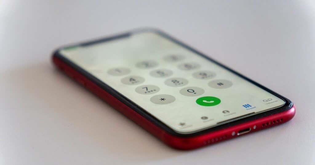 Hogyan találja meg telefonszámát iPhone és Android készüléken