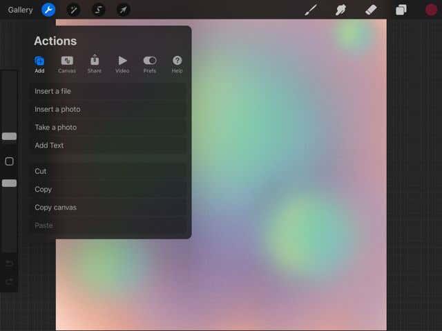 Как да прехвърлите изкуство в Procreate към Photoshop със слоеве