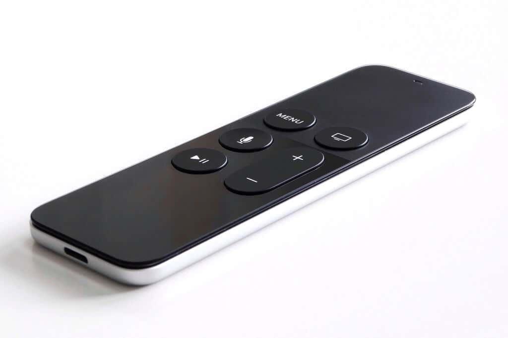 Apple TV εναντίον Amazon Fire Stick: Τι είναι καλύτερο για ροή;