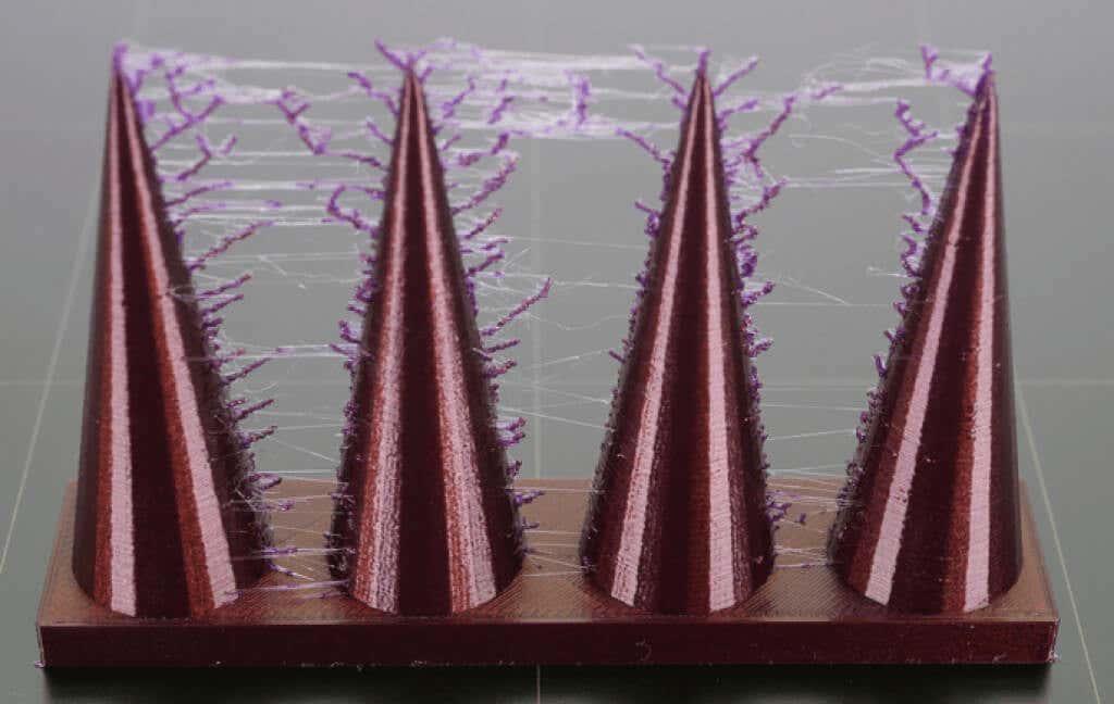 12 tipov na riešenie problémov pri výtlačkoch 3D filamentov sa zvrtlo