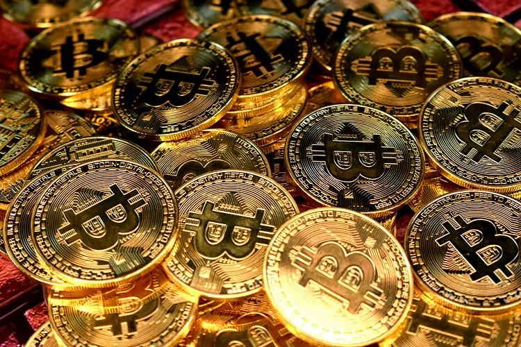 Maneres de primer nivell per guanyar diners fàcilment amb Bitcoins!