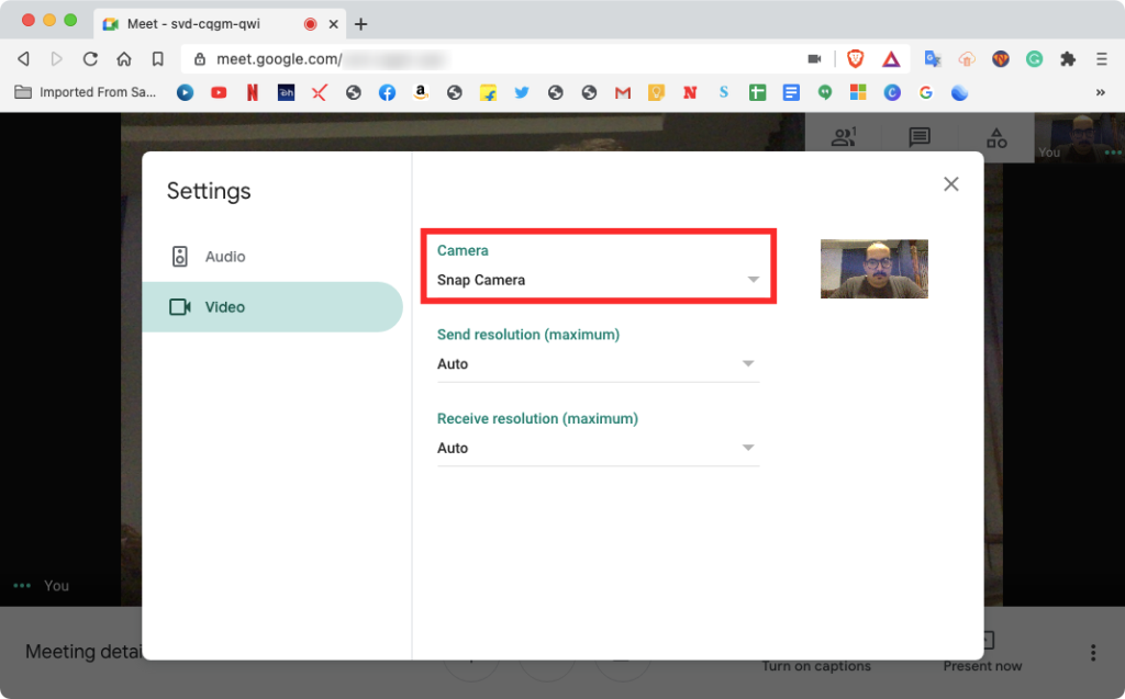 Como voltear ou espellar a cámara en Google Meet en Windows e Mac